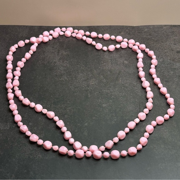 Jewelry - Light Pink Beaded Long Necklace